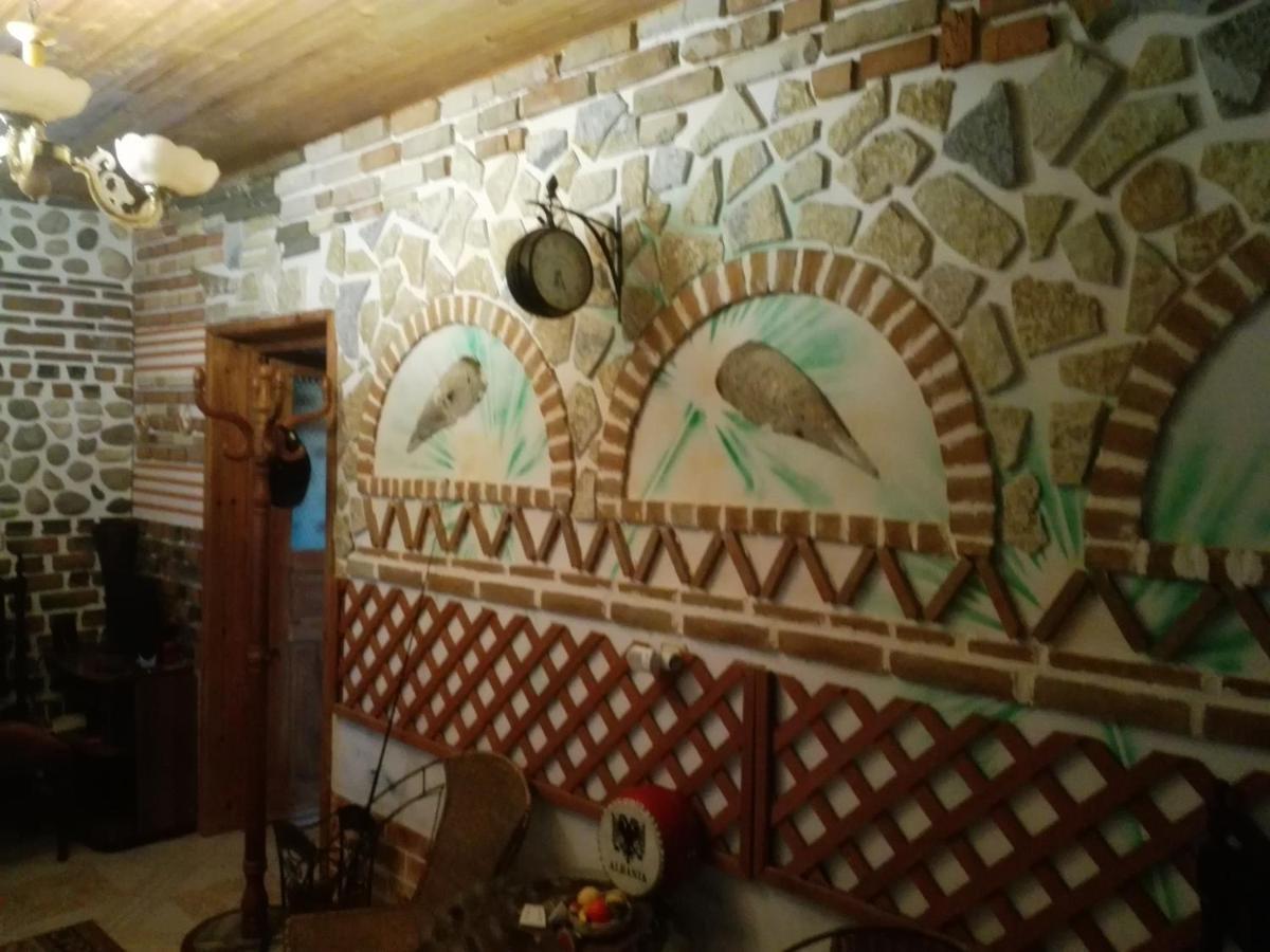 Arti Vila Ksamil Luaran gambar