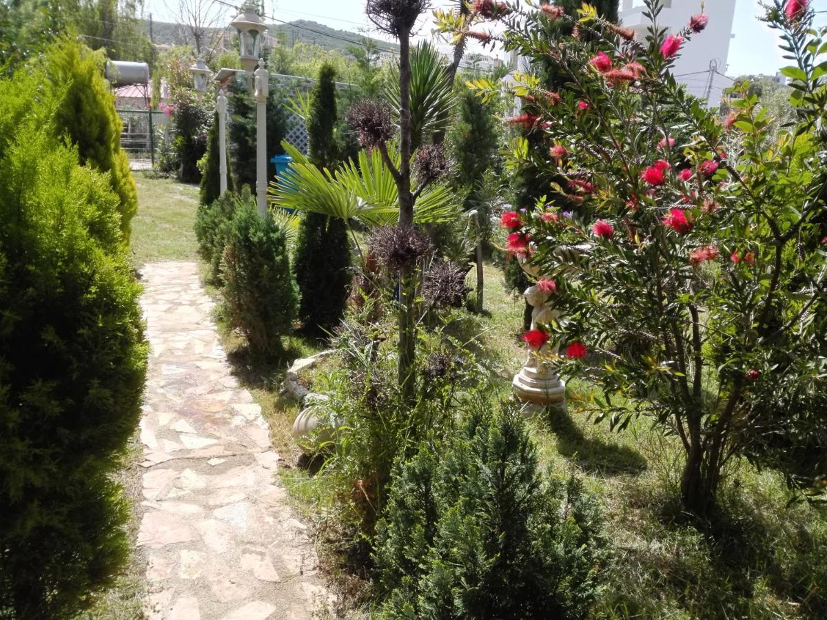 Arti Vila Ksamil Luaran gambar