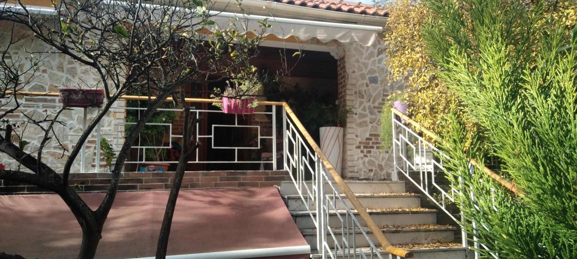 Arti Vila Ksamil Luaran gambar